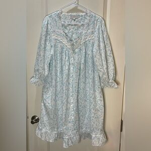 Eileen West Blue and White Lace Trim Nightgown 100% Cotton w/Pockets Size L